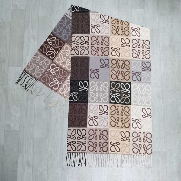 japanese and korean style new roewe family butterfly color checkered scarf 2021 warm imitation cashmere men's women's tassel, Blue;gray
japanese and korean style new roewe family butterfly color checkered scarf 2021 warm imitation cashmere men's women's tassel, Blue;gray