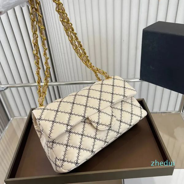 2023 new fashion luxurys handbag designer bag crossbody purse fashion shoulder bags leather women wallet classic diamond tote bag chain bags
2023 new fashion luxurys handbag designer bag crossbody purse fashion shoulder bags leather women wallet classic diamond tote bag chain bags