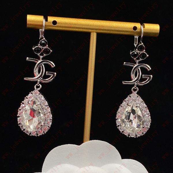 jewelry designer earbuckle black crystal zircon alphabet water drop shaped pendant for women charm earrings, fancy gifts, banquets, weddings, Golden
jewelry designer earbuckle black crystal zircon alphabet water drop shaped pendant for women charm earrings, fancy gifts, banquets, weddings, Golden