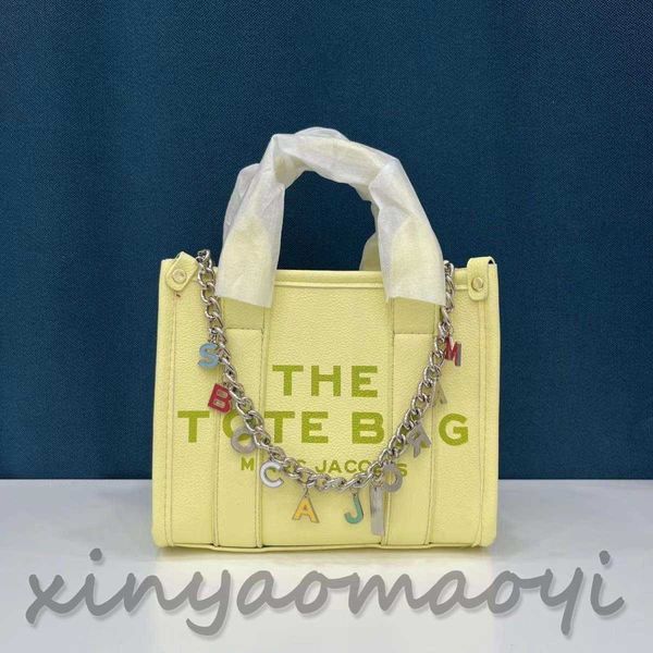 small tote bag detachable chain pack casual all-in-one bag mini tote bag, new fashion shoulder bag, women's crossbody bag, designer bag
small tote bag detachable chain pack casual all-in-one bag mini tote bag, new fashion shoulder bag, women's crossbody bag, designer bag