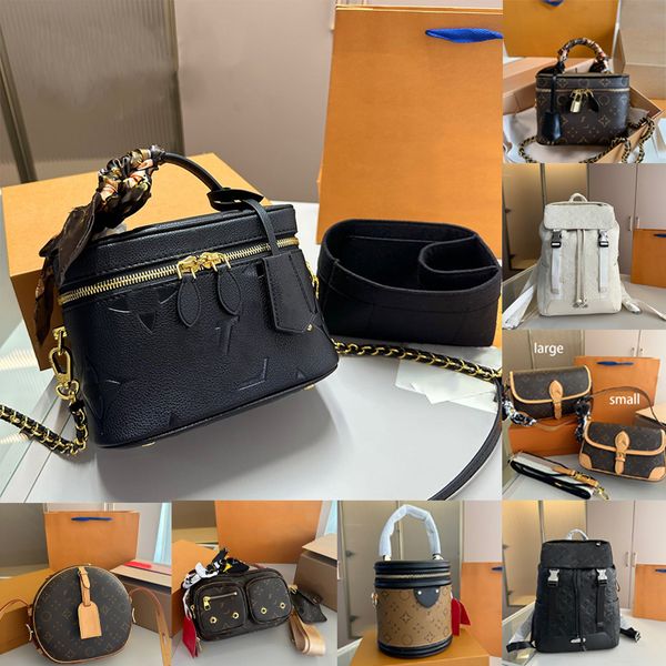 designer bag fashion shopping handbags wallet leather crossbody chain handbag men women schoolbag rucksack large capacity beach handbag clas
designer bag fashion shopping handbags wallet leather crossbody chain handbag men women schoolbag rucksack large capacity beach handbag clas