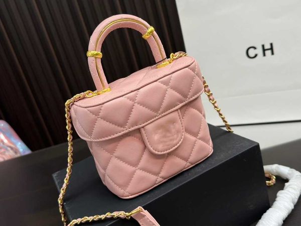 2023 origina monograms easy handbag women messenger handbags water ripples tote pochette chain shoulder crossbody bags wallets 104409
2023 origina monograms easy handbag women messenger handbags water ripples tote pochette chain shoulder crossbody bags wallets 104409
