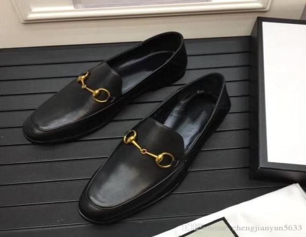 2020 casual shoes men low black leather slippers mule shoes sneakers flat jordaan loafer dress shoes9603292
2020 casual shoes men low black leather slippers mule shoes sneakers flat jordaan loafer dress shoes9603292