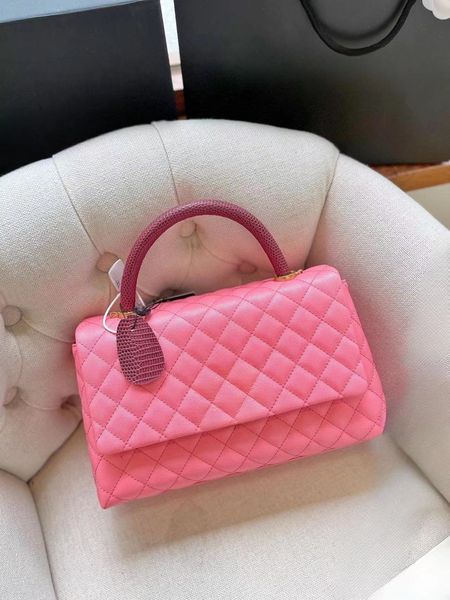 classic handle flap square women's bag designer brand handle handbag clutch quilted chest chain diagonal shoulder calfskin handbags 25
classic handle flap square women's bag designer brand handle handbag clutch quilted chest chain diagonal shoulder calfskin handbags 25