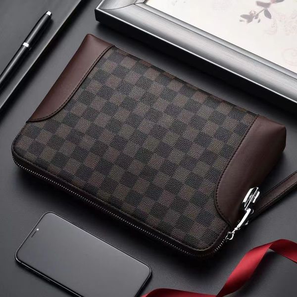 the latest men's clutch handbag large capacity code lock clutch bag men's pocket leather business casual clutch bag27*4*18
the latest men's clutch handbag large capacity code lock clutch bag men's pocket leather business casual clutch bag27*4*18