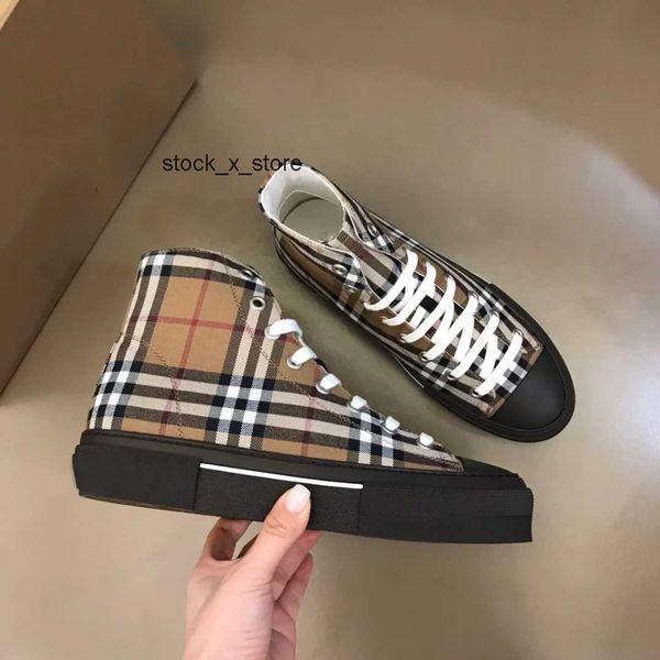 couples burberies burbreries designer classic high-canvas shoes men's casual sneakers luxurious and comfortable retro letter pattern fa, Black
couples burberies burbreries designer classic high-canvas shoes men's casual sneakers luxurious and comfortable retro letter pattern fa, Black