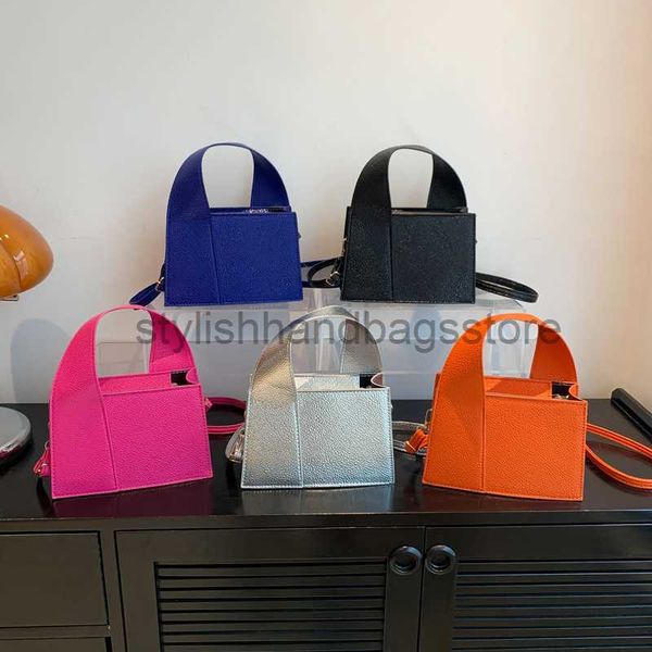 shoulder temperament simple and fashionable internet celebrity personalized handbag candy 2023 summer new westernized one shoulder trendstyl
shoulder temperament simple and fashionable internet celebrity personalized handbag candy 2023 summer new westernized one shoulder trendstyl