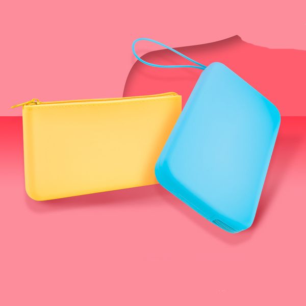 dhl50pcs cosmetic bags women silicone plain large capacity square phone wash storage bag mix color
dhl50pcs cosmetic bags women silicone plain large capacity square phone wash storage bag mix color