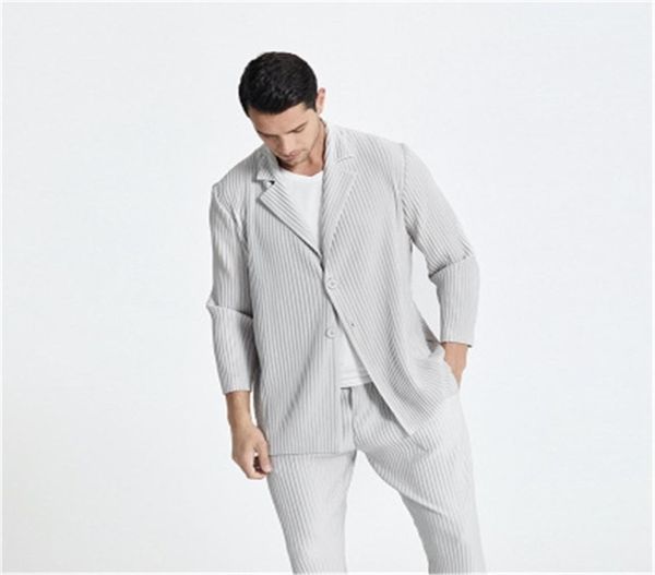 miyake men039s japanese stretch fabric pleated clothing full collocation suit casual notched collar blazer 2205097105958, White;black
miyake men039s japanese stretch fabric pleated clothing full collocation suit casual notched collar blazer 2205097105958, White;black