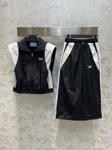designer women sets girl casual suit two piece dress nylon material color matching stand collar sleeveless jacket and skirt july30, White
designer women sets girl casual suit two piece dress nylon material color matching stand collar sleeveless jacket and skirt july30, White