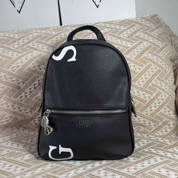 guss trend leisure casual designer backpacks letter large capacity backpack mommy bag women's bag 230815
guss trend leisure casual designer backpacks letter large capacity backpack mommy bag women's bag 230815