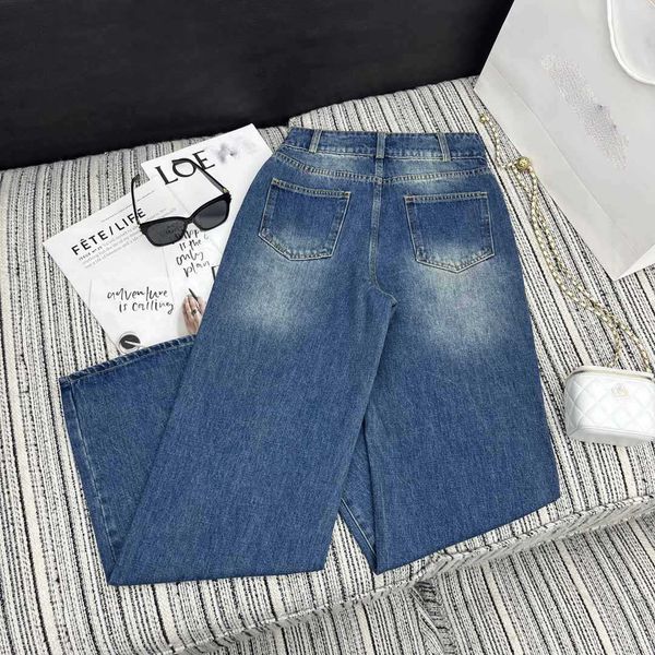 2023 early autumn new gaoding commuting versatile temperament reduced age metal chain pocket straight sleeve jeans, Blue
2023 early autumn new gaoding commuting versatile temperament reduced age metal chain pocket straight sleeve jeans, Blue
