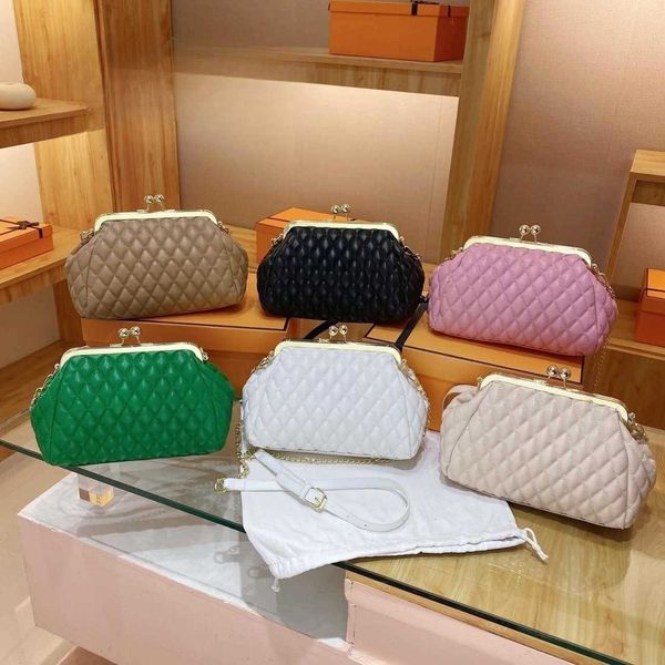 designer bag dinner baobao women's 2023 new bag lingge small fashion versatile one shoulder crossbody handheld mobile phone
designer bag dinner baobao women's 2023 new bag lingge small fashion versatile one shoulder crossbody handheld mobile phone