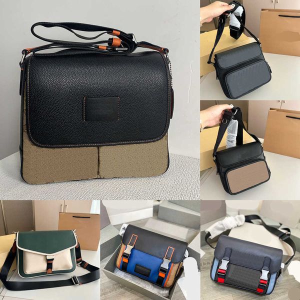 classic day packs designer bag shoulder messenger crossbody purse embroidery canvas collar flap messenger bag luxurys handbag 230815
classic day packs designer bag shoulder messenger crossbody purse embroidery canvas collar flap messenger bag luxurys handbag 230815