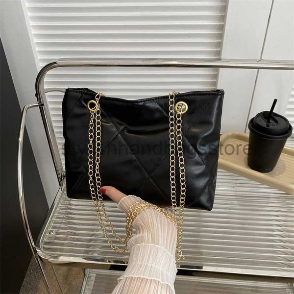 shoulder bags simple casual fashionable large capacity tote bag 2023 summer new simple casual shoulder bag commuting bagstylishhandbagsstore
shoulder bags simple casual fashionable large capacity tote bag 2023 summer new simple casual shoulder bag commuting bagstylishhandbagsstore