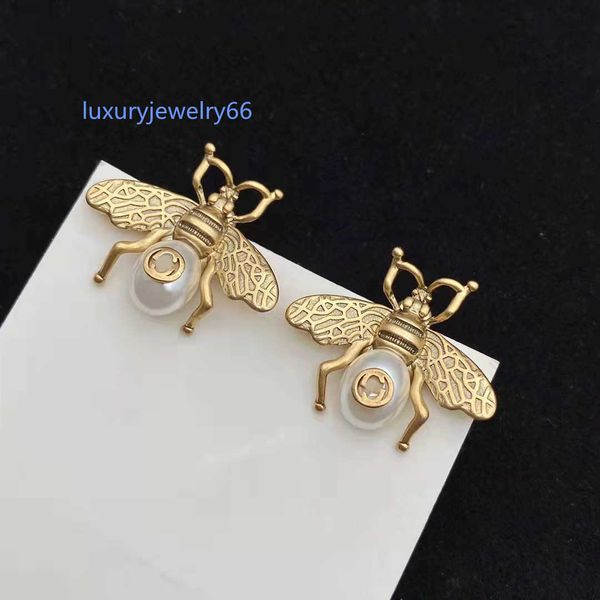 designer earrings brass material 925 silver needles anti-allergic bee luxury brand earring ladies weddings parties gifts exquisite jewelry, Golden;silver
designer earrings brass material 925 silver needles anti-allergic bee luxury brand earring ladies weddings parties gifts exquisite jewelry, Golden;silver