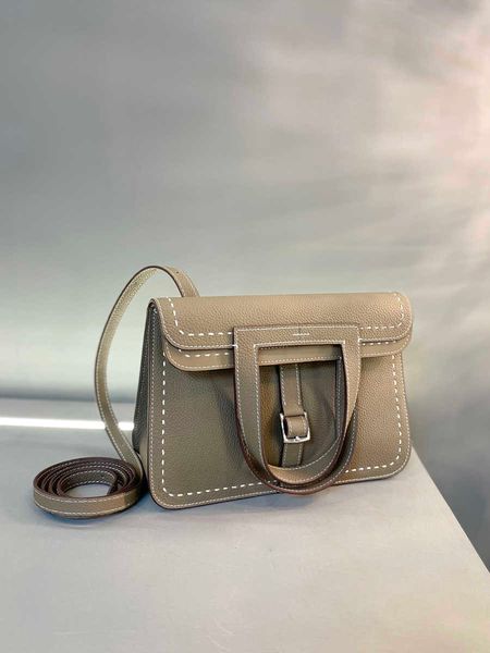 halzan bags h ermess designer totes handbag genuine leather 5a quality cowhide layer high large leather shoulder body saddle
halzan bags h ermess designer totes handbag genuine leather 5a quality cowhide layer high large leather shoulder body saddle
