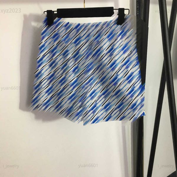 designer woman elastic waist shorts fashion blue flower print casual shorts size s- summer high-end girl shorts july29, White;black
designer woman elastic waist shorts fashion blue flower print casual shorts size s- summer high-end girl shorts july29, White;black