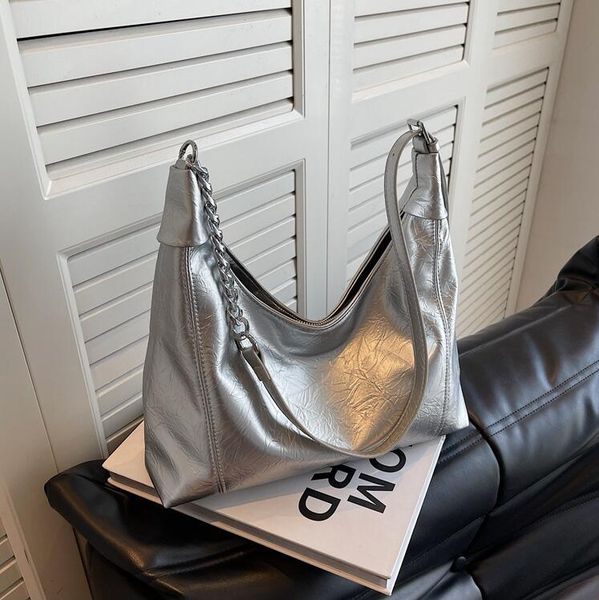 ladies shoulder bags 4 colors street personality silver embossed leather handbag large wear-resistant fashion chain bag popular solid color backpack 9292#, Black
ladies shoulder bags 4 colors street personality silver embossed leather handbag large wear-resistant fashion chain bag popular solid color backpack 9292#, Black