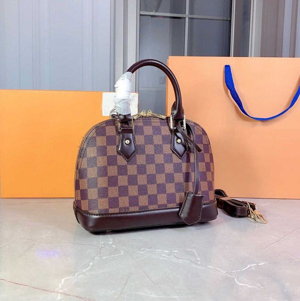 fashion women luxurys alma bb designers bags shoulder strap crossbody leather flower embossed handbag shell tote zipper niche high sense
fashion women luxurys alma bb designers bags shoulder strap crossbody leather flower embossed handbag shell tote zipper niche high sense