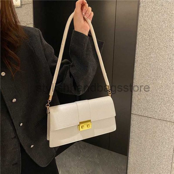 shoulder bags 2023 new niche design for women with fashionable texture single room underarm stylish and versatile cross body small square ba
shoulder bags 2023 new niche design for women with fashionable texture single room underarm stylish and versatile cross body small square ba