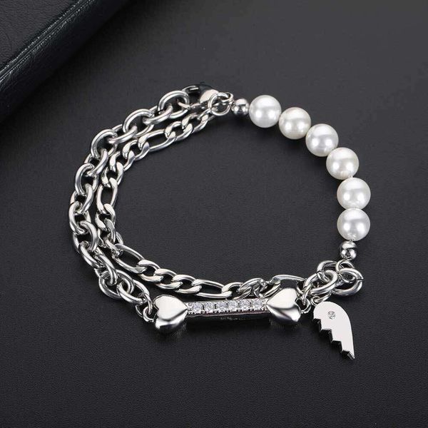 designer's minimalist temperament and versatile inset style titanium steel love bone pearl bracelet for women's personalized fashi, Golden;silver
designer's minimalist temperament and versatile inset style titanium steel love bone pearl bracelet for women's personalized fashi, Golden;silver