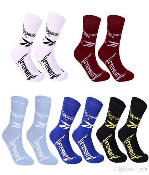 wholesale-men's men's black white stockings opening men's sphort sockings letter print in the tube cotton socks7025315
wholesale-men's men's black white stockings opening men's sphort sockings letter print in the tube cotton socks7025315