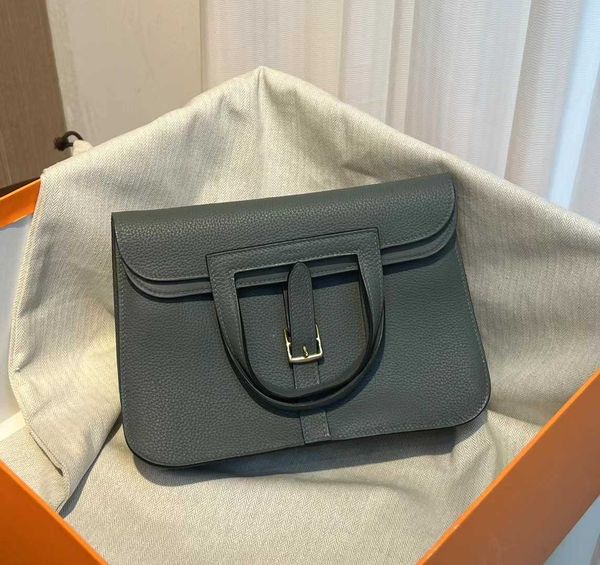 halzan bags h ermess designer totes handbag genuine leather 5a quality suitable for high definition hand sewn original leather shoulder
halzan bags h ermess designer totes handbag genuine leather 5a quality suitable for high definition hand sewn original leather shoulder