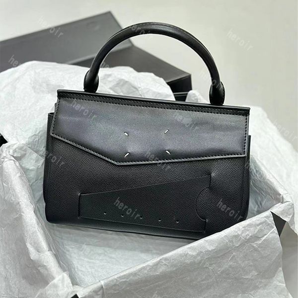 margiela mm6 majira glam slam hobo women's sheepskin liu wen same style leather cloud bag single shoulder underarm bag
margiela mm6 majira glam slam hobo women's sheepskin liu wen same style leather cloud bag single shoulder underarm bag