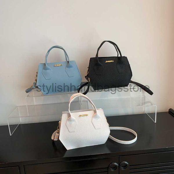 shoulder bags 2023 summer new western fashionable shoulder bag crossbody bag women's handheld small square bag simple casual women'
shoulder bags 2023 summer new western fashionable shoulder bag crossbody bag women's handheld small square bag simple casual women'