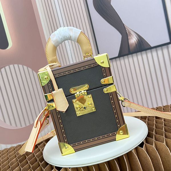 the camera box crossbody bags women handbags square shoulder bags purse old flower letters removable strap golden hardware small tote wallet
the camera box crossbody bags women handbags square shoulder bags purse old flower letters removable strap golden hardware small tote wallet