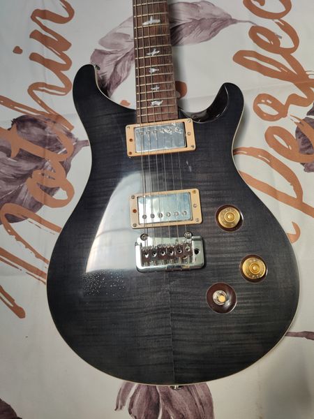 electric guitar with flame maple, solid mahogany rose wood fingerboard, bright gray, authentic p, ing
electric guitar with flame maple, solid mahogany rose wood fingerboard, bright gray, authentic p, ing