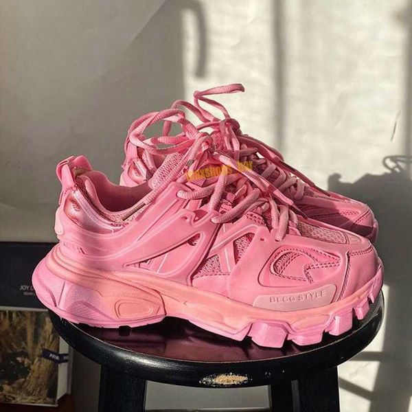 mens women casual shoes track 3.0 sneakers luxury brand designer trainers triple s leather platform sneaker ice pink blue white orange black
mens women casual shoes track 3.0 sneakers luxury brand designer trainers triple s leather platform sneaker ice pink blue white orange black