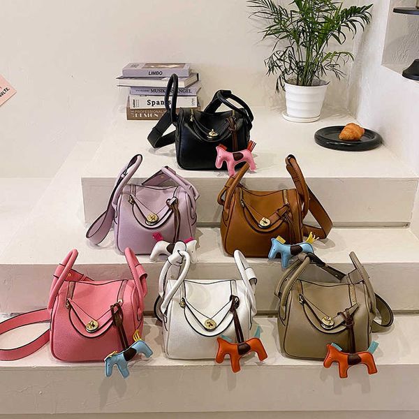 h ermes lindiss tote bags original edition online store bags womens bag 2023 new lindi handbag fashion trend one shoulder crossbody small sq
h ermes lindiss tote bags original edition online store bags womens bag 2023 new lindi handbag fashion trend one shoulder crossbody small sq