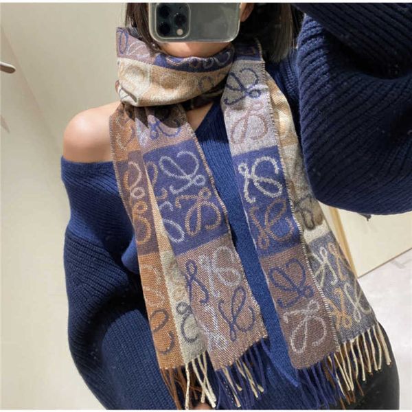 classic designer cashmere warm scarf old flower loe scarf new women's jacquard checkerboard plaid imitation cashmere shawl autumn/winte, Blue;gray
classic designer cashmere warm scarf old flower loe scarf new women's jacquard checkerboard plaid imitation cashmere shawl autumn/winte, Blue;gray