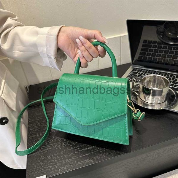 shoulder bags underarm women's 2023 new niche portable small square with versatile and fashionable one shoulder stone pattern crossbody
shoulder bags underarm women's 2023 new niche portable small square with versatile and fashionable one shoulder stone pattern crossbody