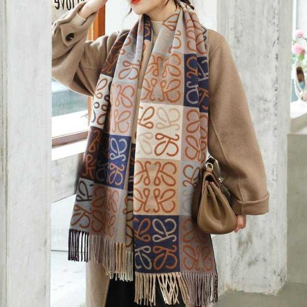 classic designer cashmere warm scarf new color matching gold silk scarf old pattern checkerboard checkered cashmere shawl women's wool, Blue;gray
classic designer cashmere warm scarf new color matching gold silk scarf old pattern checkerboard checkered cashmere shawl women's wool, Blue;gray