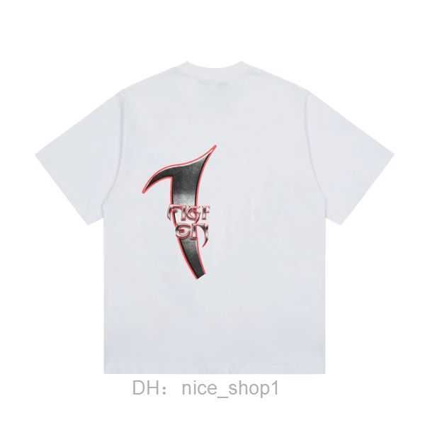 v lone vlone1s t-shirt designer large reflective v friends men's and women's casual smoke angel loose luxury short sleeve yf 10 m9, White;black
v lone vlone1s t-shirt designer large reflective v friends men's and women's casual smoke angel loose luxury short sleeve yf 10 m9, White;black