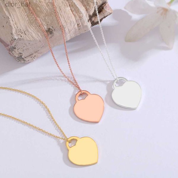 wholesale jewlery designer for women heart necklace love enamel heart shaped pendant titanium steel valentine's day gift for girlfriend, Silver
wholesale jewlery designer for women heart necklace love enamel heart shaped pendant titanium steel valentine's day gift for girlfriend, Silver