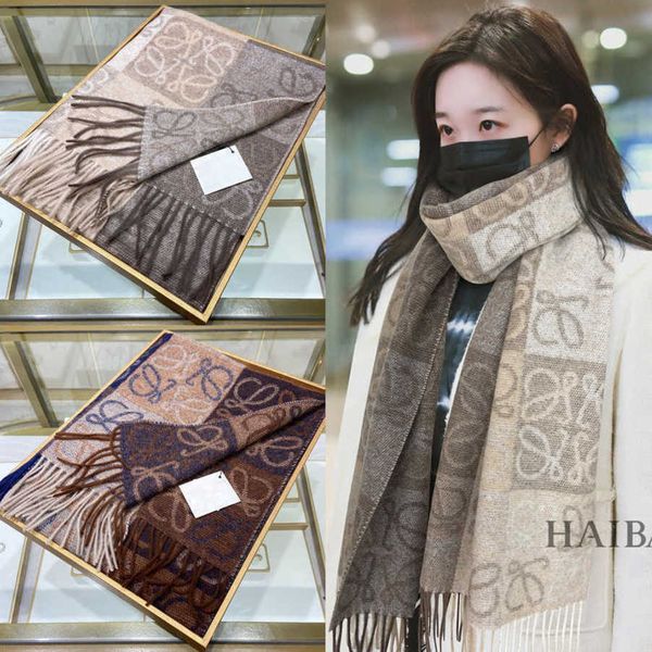 classic designer cashmere warm scarf milk tea chess card checker letter double sided cashmere scarf for women autumn and winter rowe jacquar, Blue;gray
classic designer cashmere warm scarf milk tea chess card checker letter double sided cashmere scarf for women autumn and winter rowe jacquar, Blue;gray