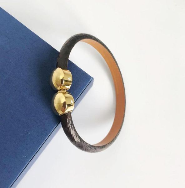 luxury jewelry feminine leather designer bracelet with gold heart brand logo on a high end elegant fashion bracelet holiday gift 19685696, Golden;silver
luxury jewelry feminine leather designer bracelet with gold heart brand logo on a high end elegant fashion bracelet holiday gift 19685696, Golden;silver