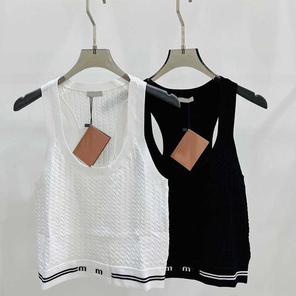 jacquard letter slim fit show white belly button sleeveless knitted bottom shirt women's high end tank short top
jacquard letter slim fit show white belly button sleeveless knitted bottom shirt women's high end tank short top