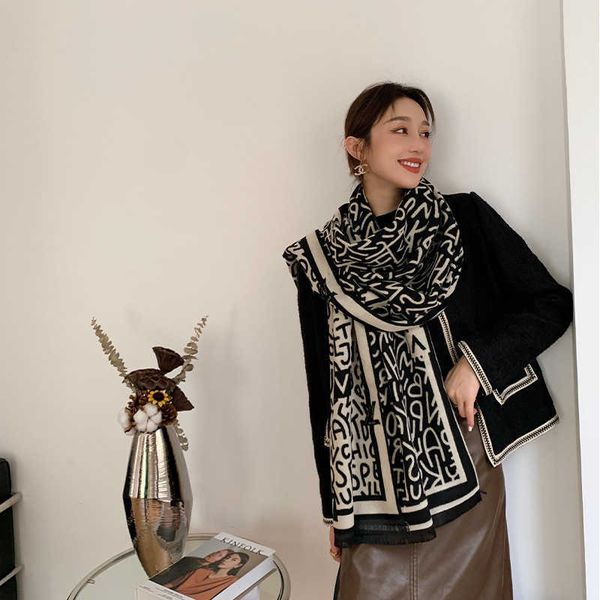 autumn and winter shawl women's new letter scarf double sided imitation cashmere thickened fashion neck, Blue;gray
autumn and winter shawl women's new letter scarf double sided imitation cashmere thickened fashion neck, Blue;gray