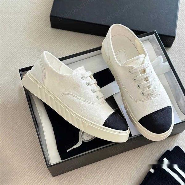 luxury designer casual shoes women's canvas shoes fashion classic flat lace-up sneakers black white denim low-thick bottom splicing loa
luxury designer casual shoes women's canvas shoes fashion classic flat lace-up sneakers black white denim low-thick bottom splicing loa