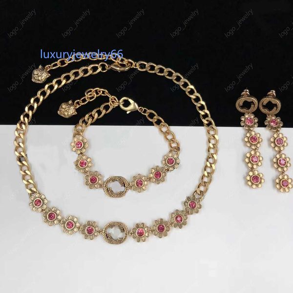 2023 new gold necklace chrysanthemum bracelet luxury designer earrings brass exquisite fashion jewelry sets for women party wedding annivers, Black
2023 new gold necklace chrysanthemum bracelet luxury designer earrings brass exquisite fashion jewelry sets for women party wedding annivers, Black
