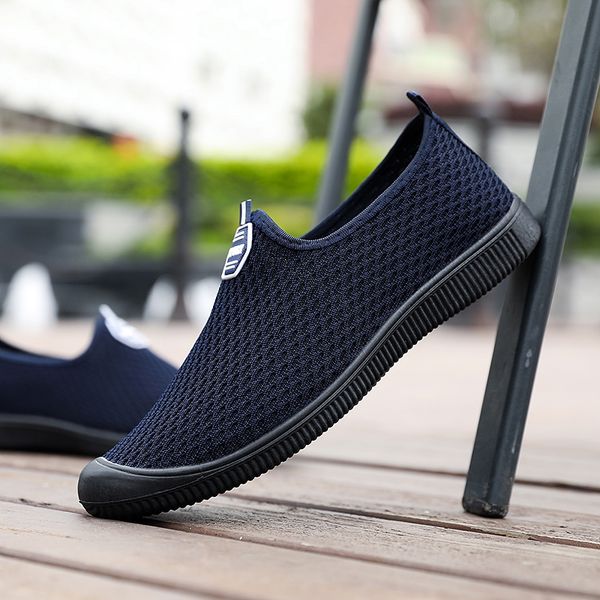 new fashion men designer casual shoes triple black and white mens flat trainers factory wholesale retail outdoor platform sports sneakers si
new fashion men designer casual shoes triple black and white mens flat trainers factory wholesale retail outdoor platform sports sneakers si
