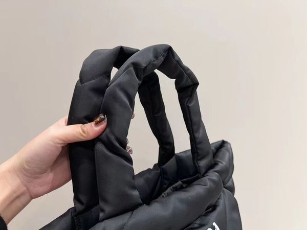 luxury wholesale p tote designer bags women triangle label waterproof leisure travel shopping bag large capacity cotton mommy totes ladies s
luxury wholesale p tote designer bags women triangle label waterproof leisure travel shopping bag large capacity cotton mommy totes ladies s