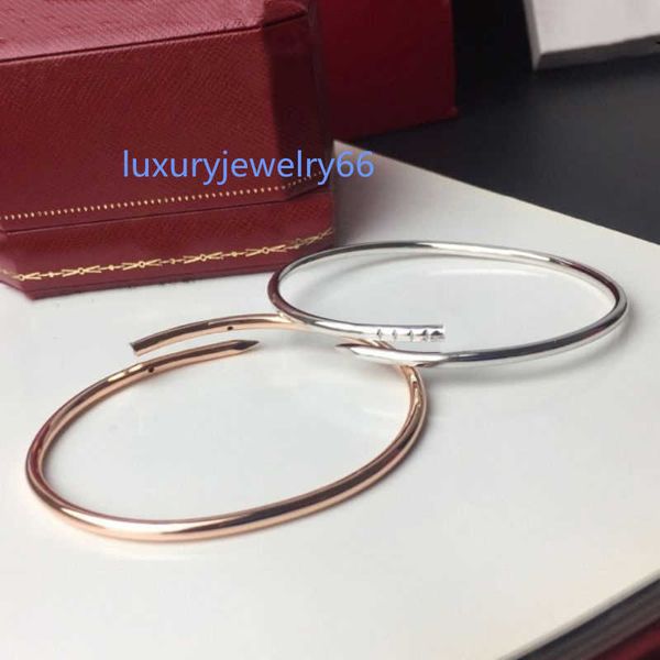 gold chain bracelet designer bracelet luxury jewelry womens bracelet fashion accessories titanium steel alloy gold plating process never fad, Black
gold chain bracelet designer bracelet luxury jewelry womens bracelet fashion accessories titanium steel alloy gold plating process never fad, Black