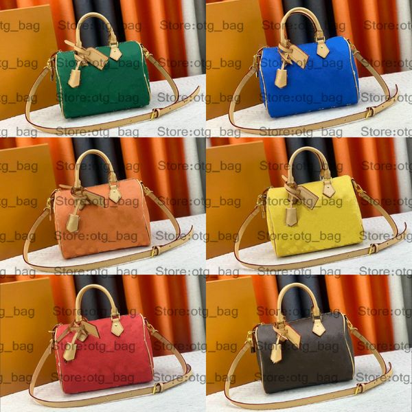 speedy bandouliere 25 cross body 24ss spring and summer show women designer vintage otg bags monograms luxurys handbag two handles with a lo
speedy bandouliere 25 cross body 24ss spring and summer show women designer vintage otg bags monograms luxurys handbag two handles with a lo