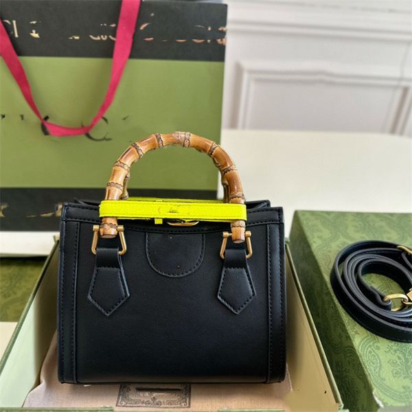 classic designer bag luxury handbag shopping bag bamboo leather bag shoulder bag women's men's bag crossbody bag fashion tote bag
classic designer bag luxury handbag shopping bag bamboo leather bag shoulder bag women's men's bag crossbody bag fashion tote bag
